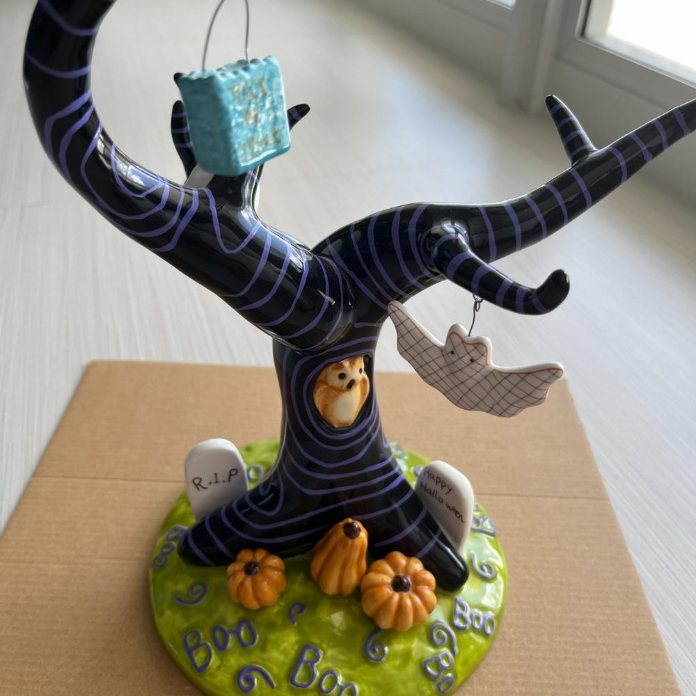 Halloween Decor - Picture 16 of 16
